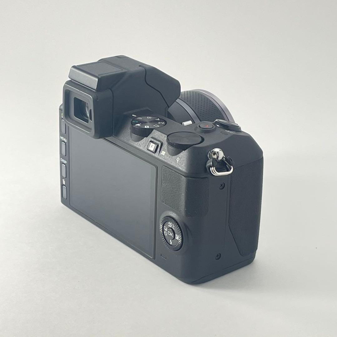 ショット数7000・返品保証】Nikon1 V2 ブラック標準レンズキット