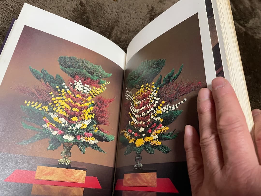 東本願寺の仏花・真宗大谷派宗務所