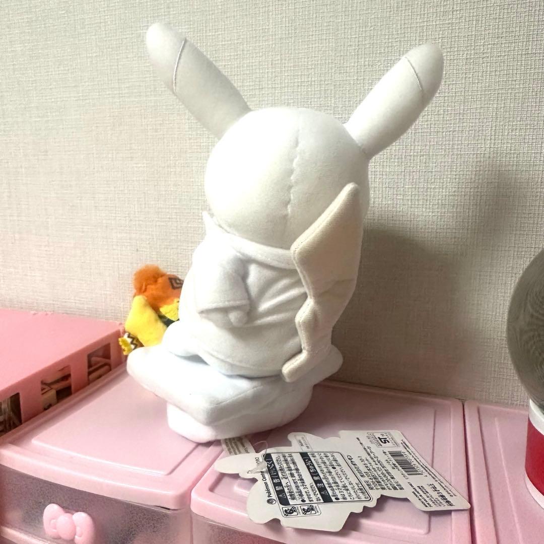 最安値】サッポロ限定 ぬいぐるみ ピカチュウの雪像〜クラーク像〜タグ