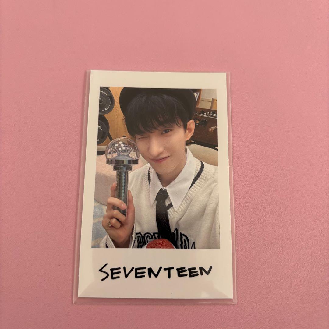 SEVENTEEN ドギョム HOLIDAY - メルカリ