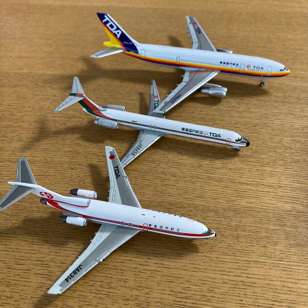 TDA 東亜国内航空 飛行機 プラモデル フィギュア 3セット - メルカリ