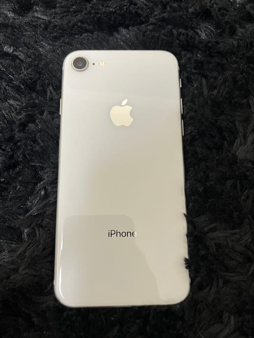 Apple iPhone 8 ホワイト本体 - メルカリ