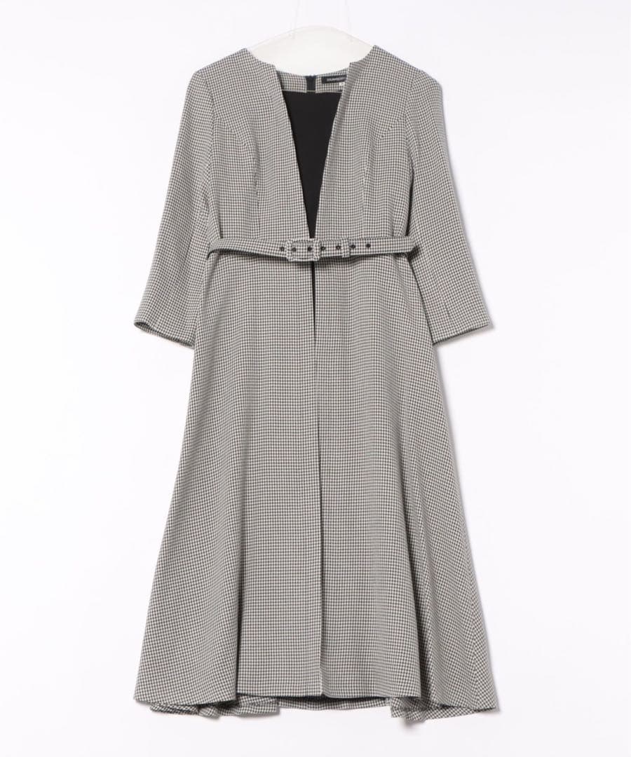 美品】佳子様ご着用STRAWBERRY-FIELDS サイズM ワンピース - メルカリ