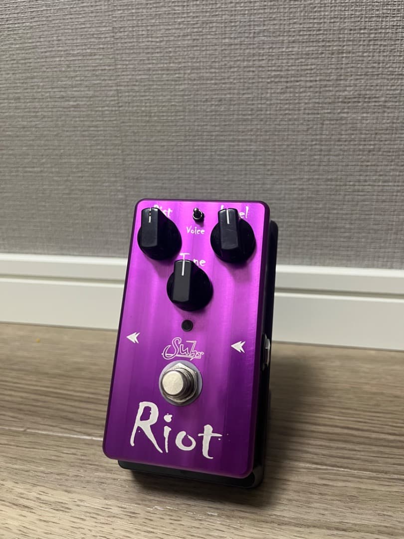 suhr Riot ギターエフェクター Riot | Suhr.com
