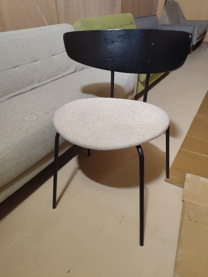 関東圏限定】カナデモノ THE CHAIR ラウンド×ブラックスチール - メルカリ