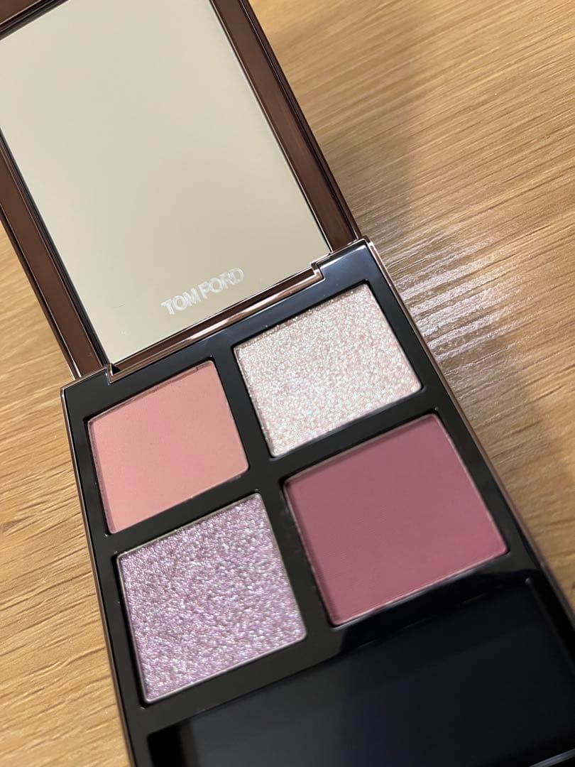 TOMFORD トムフォード 01S アイカラー クォード メタリック モーブ