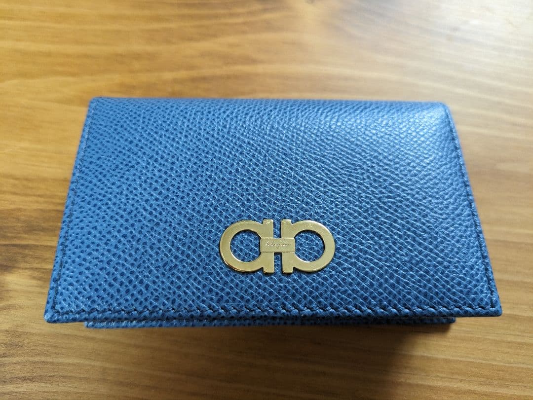 フェラガモ　ブルー　レザー　カード入れ　名刺入れ 　Ferragamo フェラガモ Salvatore Ferragamo サルヴァトーレフェラガモ カード