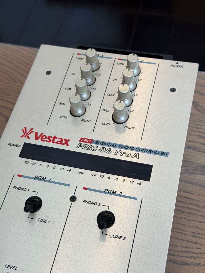 VESTAX ベスタクス PMC-06 ProA DJミキサー 純正アダプタ付き