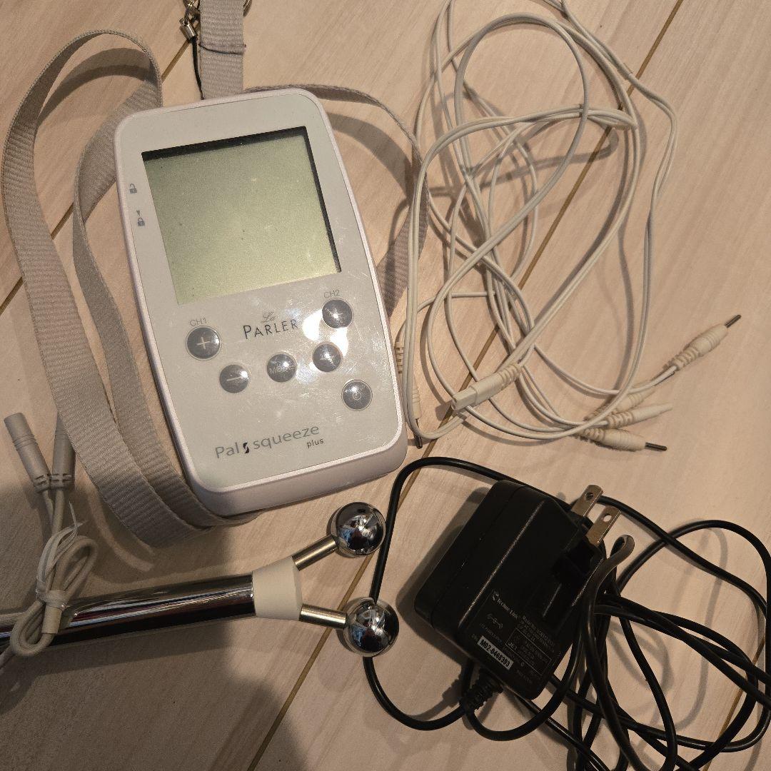 パルスクイーズプラス美顔器EMS☆ボディ＆フェイシャル☆ラ・パルレ