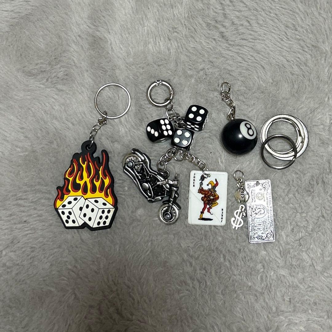 hufカラビナ キーホルダーセット - メルカリ