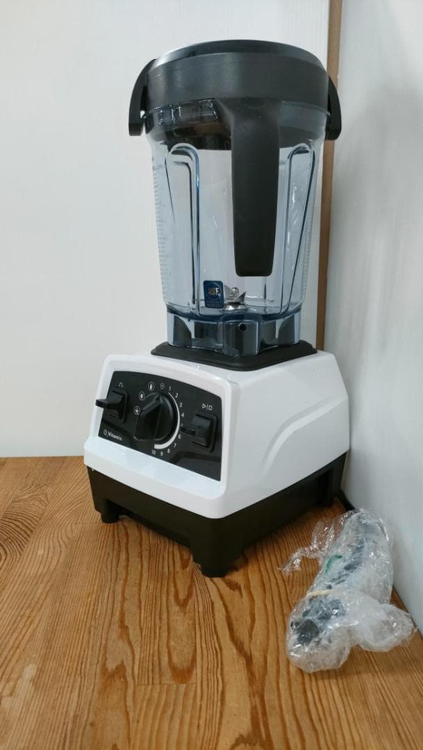 tomo2327様　【目立った傷や汚れなし】バイタミックスE520　1613