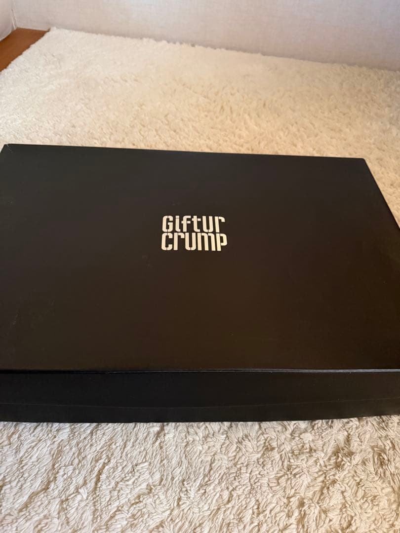 Giftur Crump スタッズ付き ロングブーツ