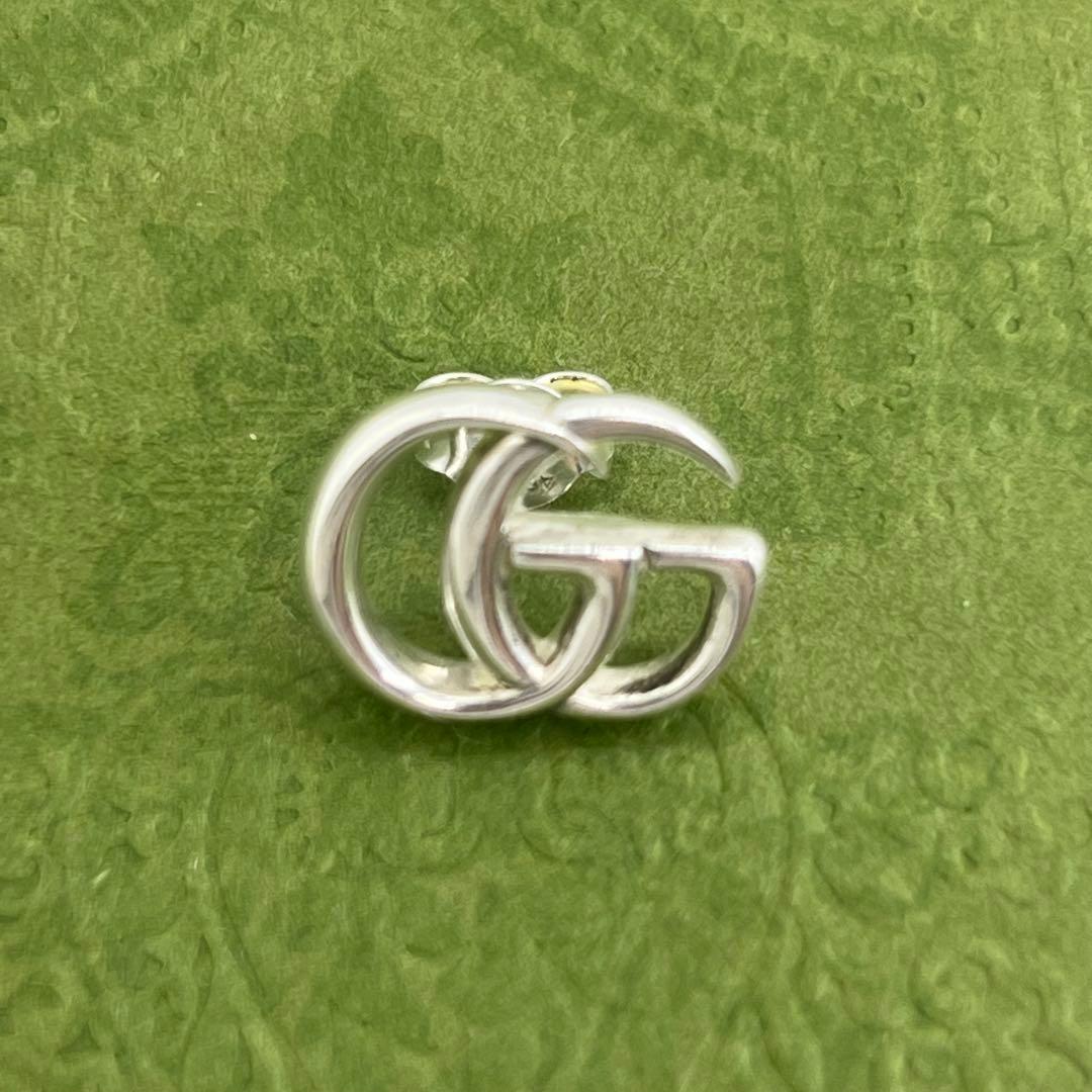 GUCCI ダブルG スタッズ 片耳 ピアス 053361 - メルカリ