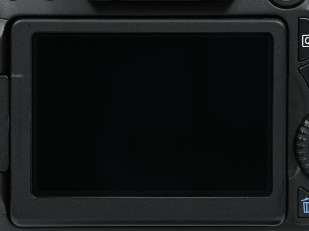 【美品】 キヤノン　Canon EOS 70D ボディ 《ショット数3971》