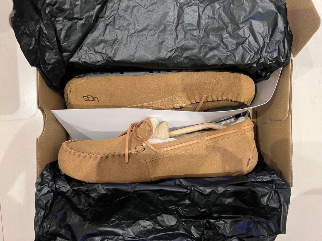 【新品、未使用品】 UGG OLSEN オルセン 楽天市場】【価格見直し☆】アグ モカシン メンズ オルセン ブラック