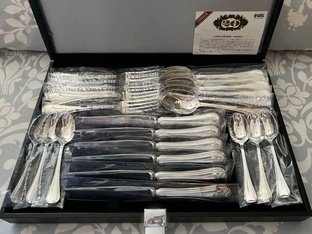 【専用】ラッキーウッド　カトラリーセット　ロムネー　ディナーセット　24本セット ロマンス〉20pc.ディナーセット（木箱入） 5-11620-4110 | LUCKYWOOD