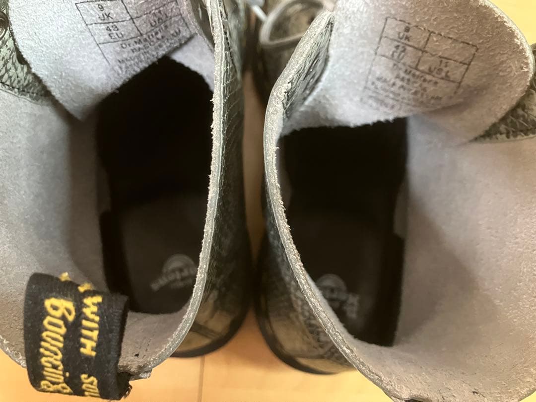 ドクターマーチン 1460 パイソン 蛇柄 UK9 美品 - メルカリ