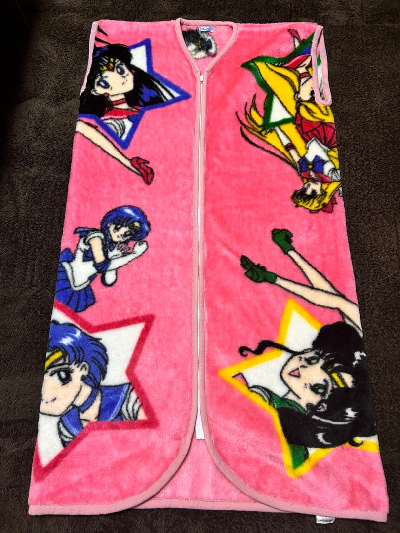 美品!セーラームーンSかいまき毛布 | Shop at Mercari from Japan! | Buyee