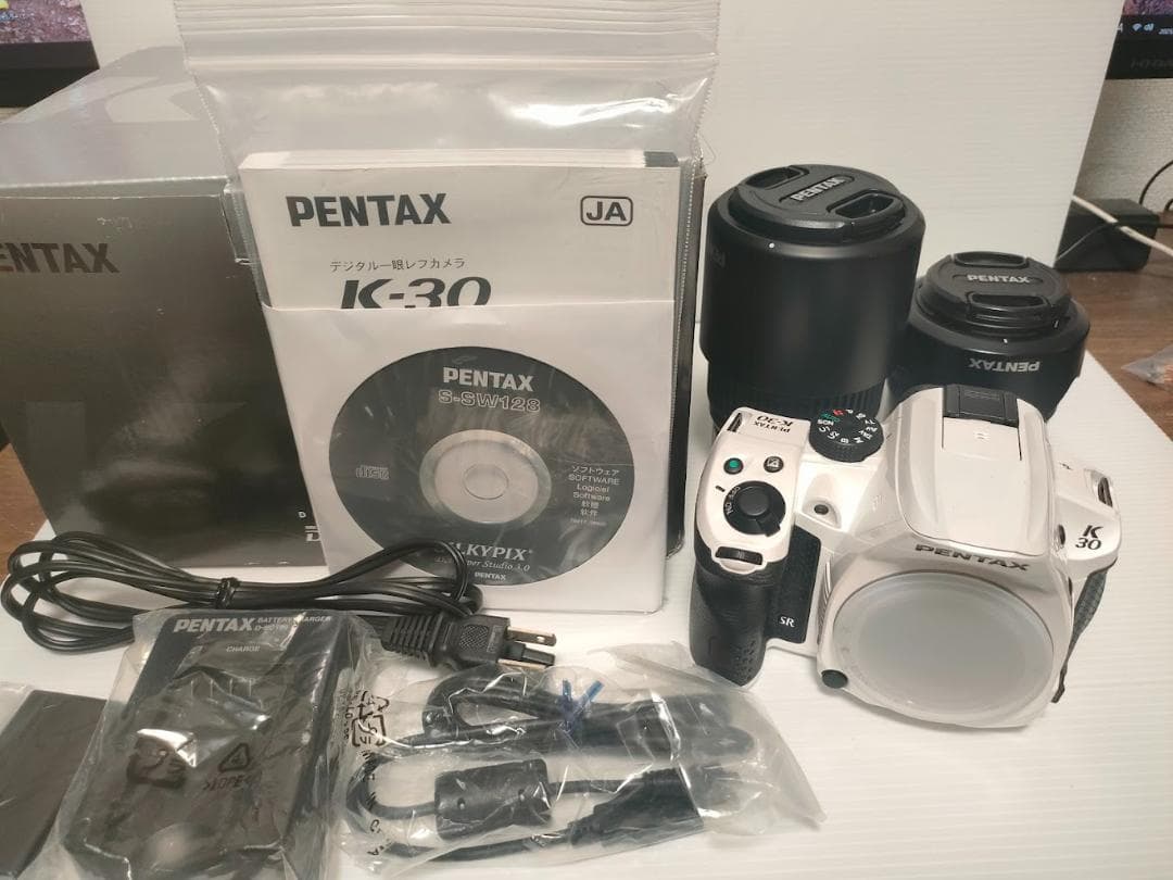 黒死病対策済・内臓電池交換済】PENTAX K-30 ダブルズーム