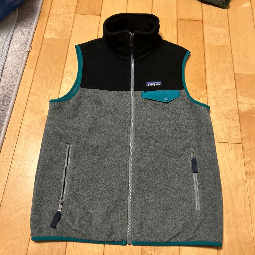 パタゴニア　シンチラベスト　メンズ　XSサイズ ブラック✖️グレー 楽天市場】パタゴニア シンチラ ベストの通販