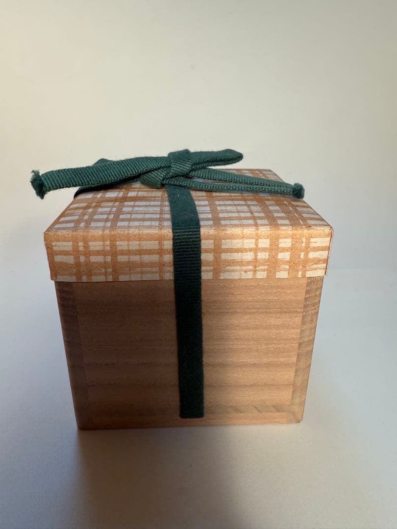 河本五郎 灰釉ぐい呑 共箱、共布、栞