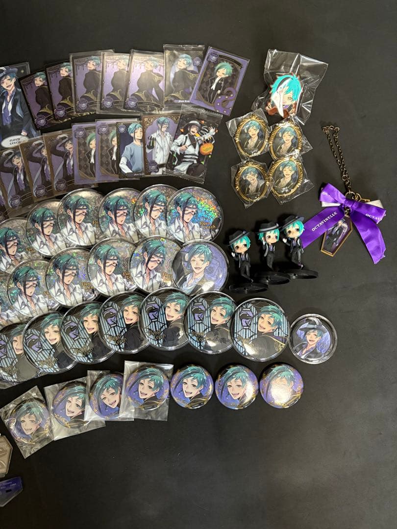 フロイド リーチ 痛バ ツイステ namco 缶バッジ 寮服 - メルカリ