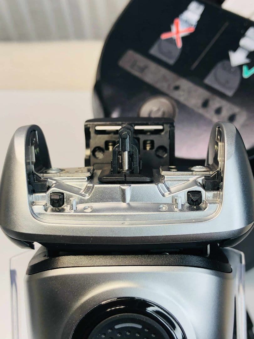 未使用に近い】Braun S8 8567cc−Vシェーバー ブラウンシリーズ - メルカリ