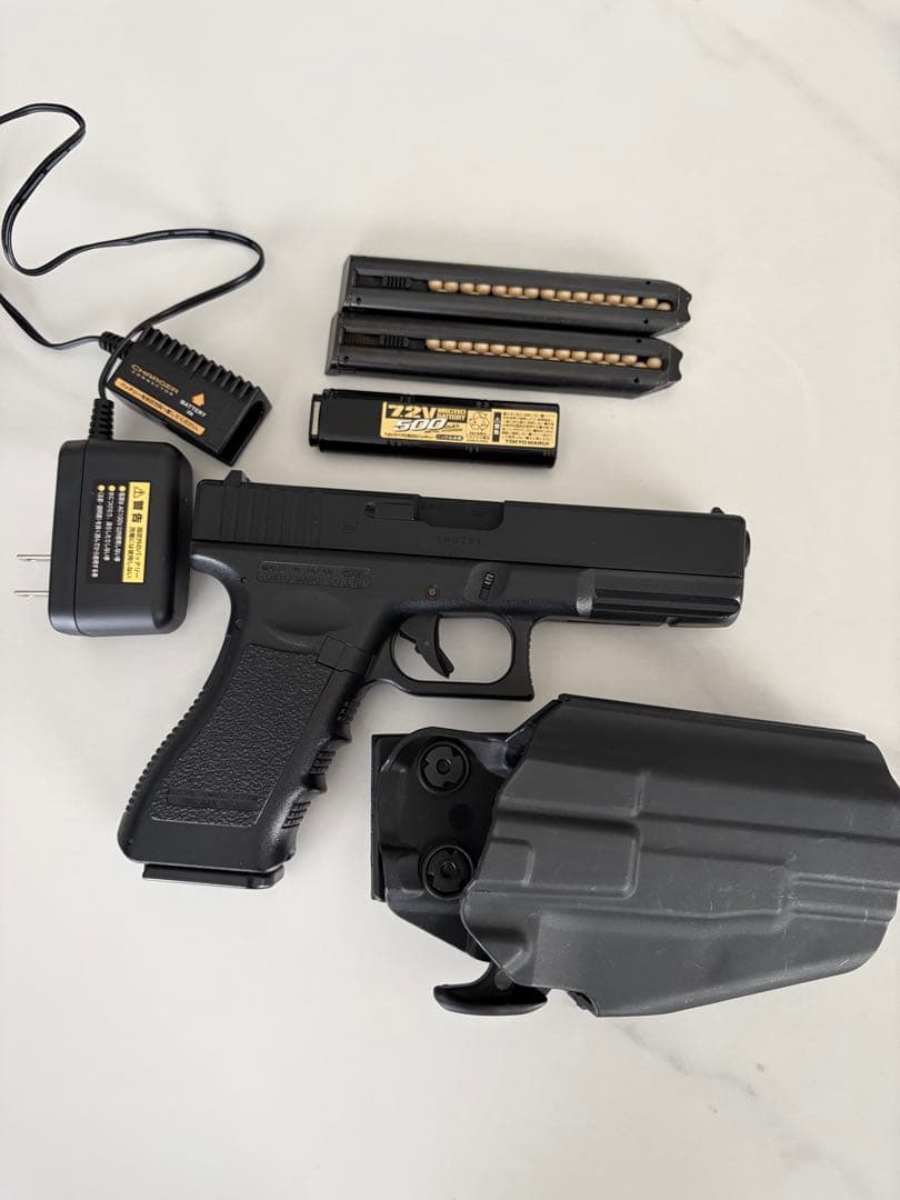 東京マルイ Glock 18C グロック18c ガン 銃 マガジンホルスター付き