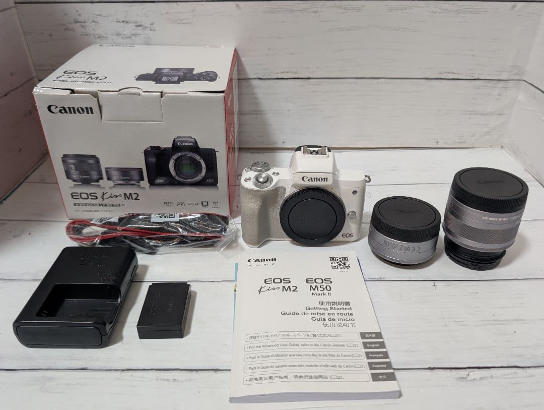 【美品】Canon EOS Kiss m2 ミラーレスカメラ ダブルレンズキット EOS Kiss M2 ミラーレス一眼カメラ ダブルズームキット ブラック