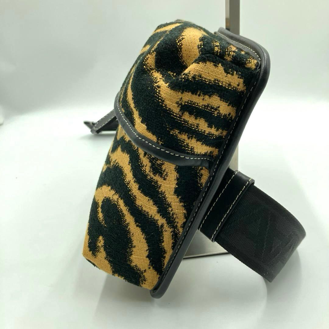 Elmo様専用】A VACATION COCO ボディバッグ ウエストポーチ - メルカリ