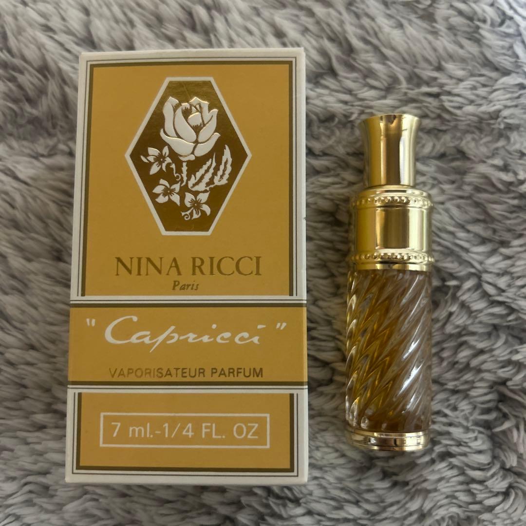 NINA RICCI Capricci 香水 残量6割ほど - メルカリ