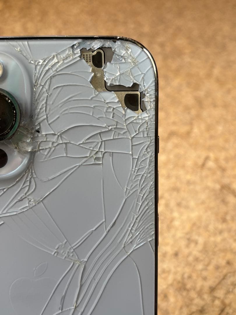 部品取り】iPhone13 pro maxシエラブルー SIMフリー ジャンク - メルカリ