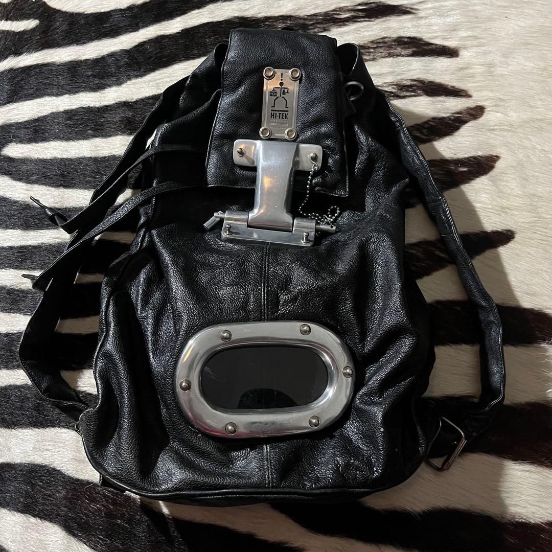 Hi Tek Designs London Alexander backpack - メルカリ