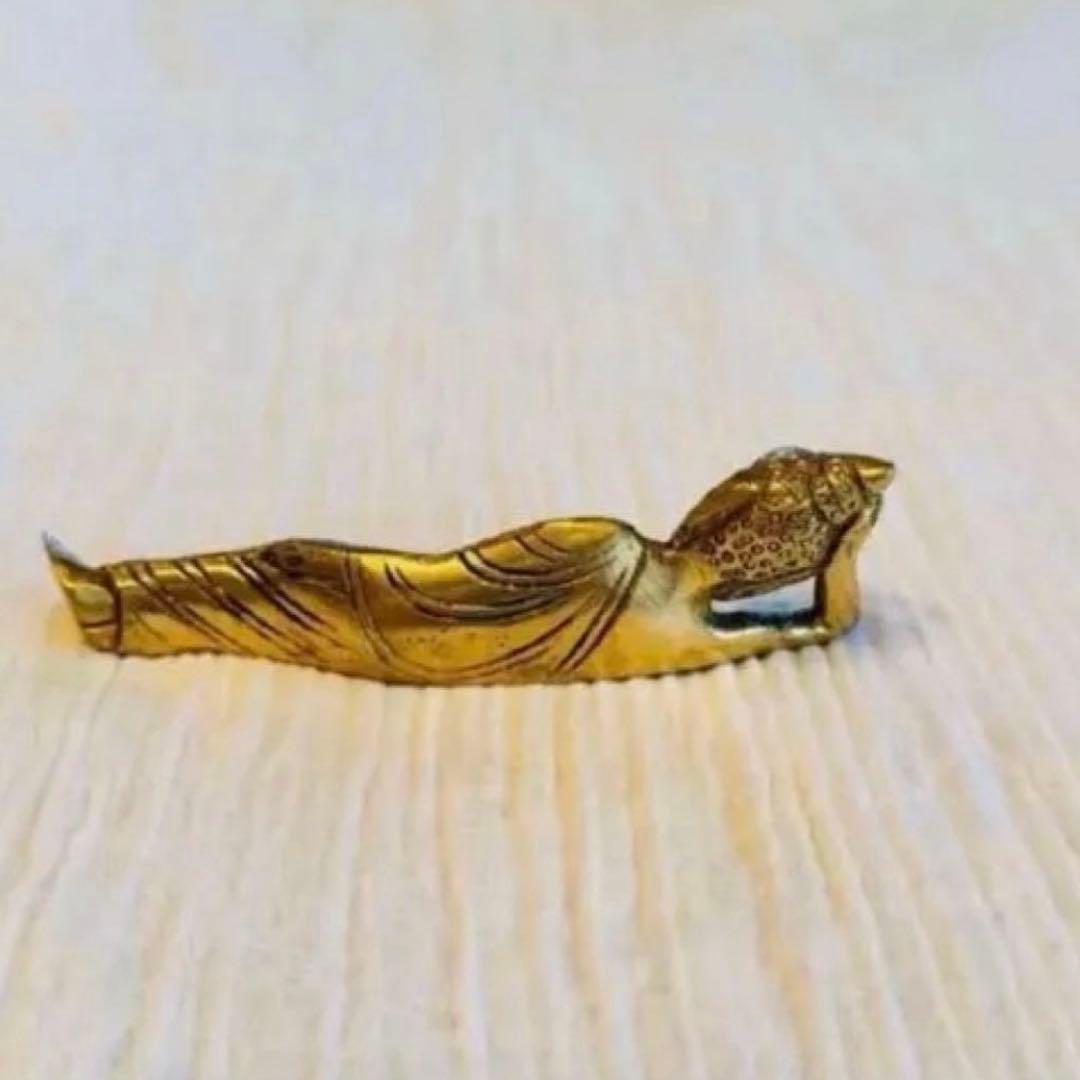 藤井風さんと同じ涅槃像 インド ブッダ - メルカリ