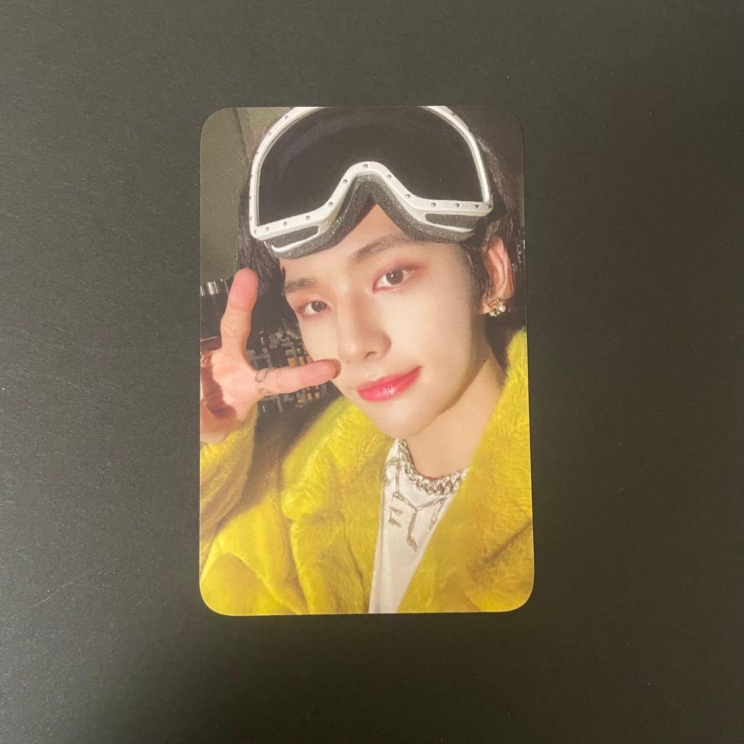 straykids christmas evel ヒョンジン SUBK特典トレカ s-l400.jpg