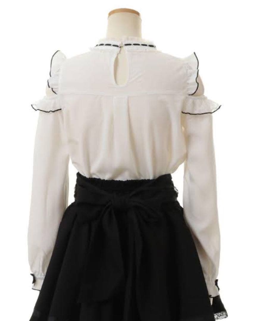 LIZLISA 3つリボンハートチョーカーブラウス - メルカリ