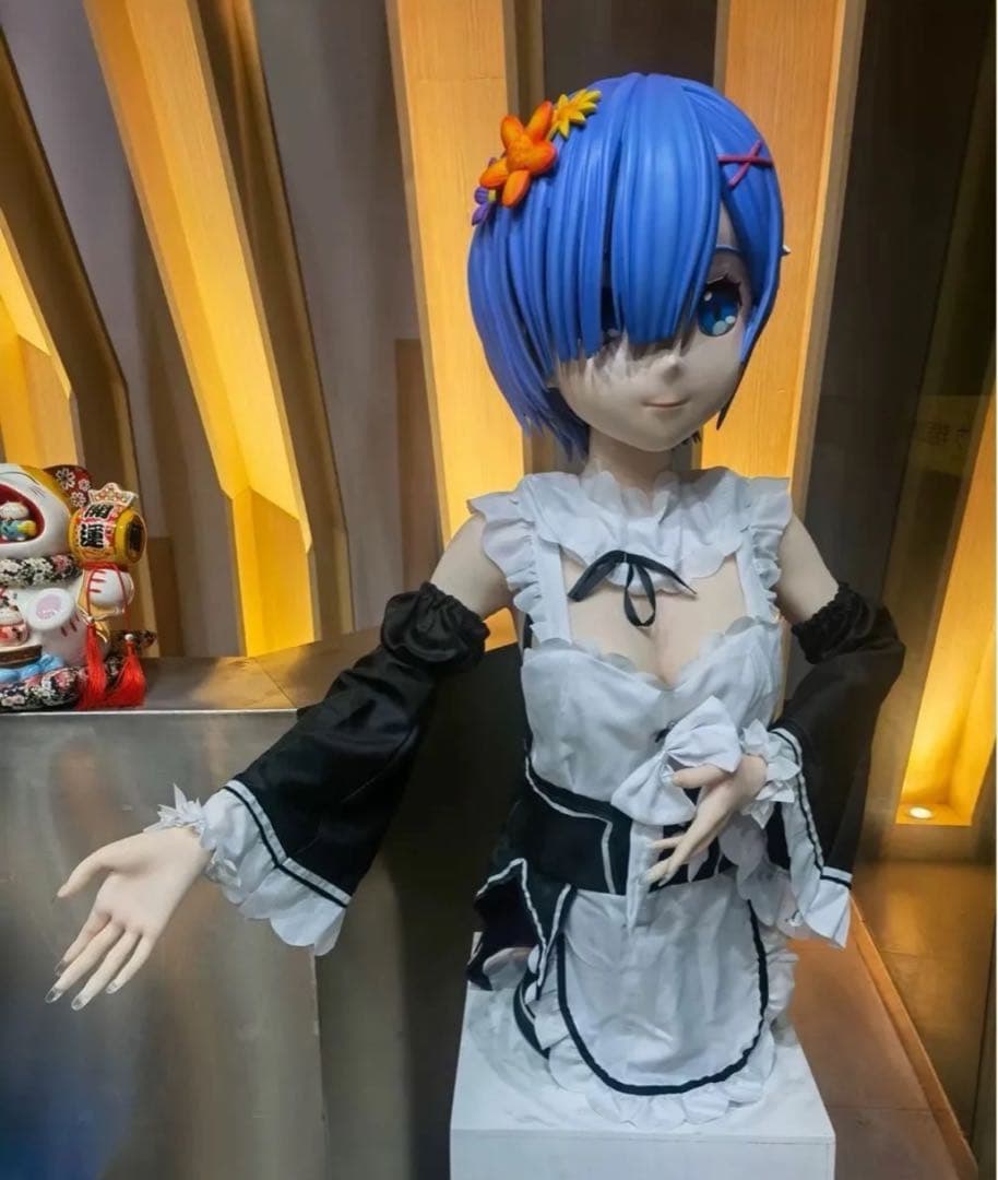 Re:ゼロから始める異世界生活 レム 1/1 胸像フィギュア110cm高さ