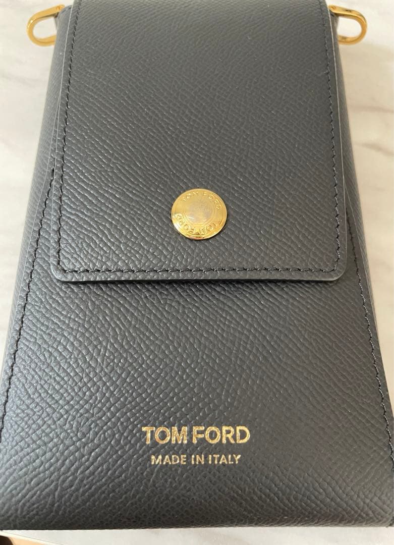 TOM FORD トムフォード ロゴ スマートフォン ホルダー ショルダー