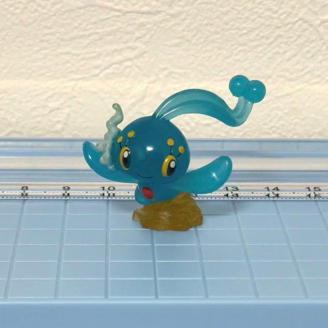 当時物】ポケモン マナフィ ミニフィギュア - メルカリ