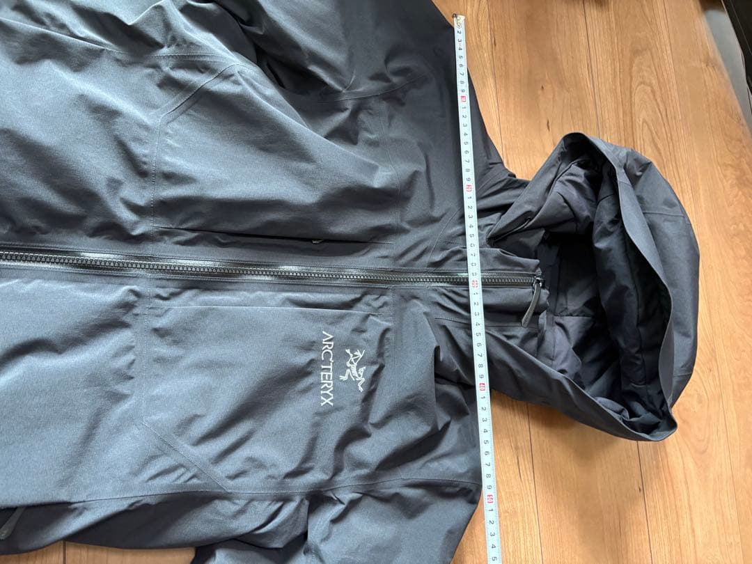 アークテリクス フィションsv ゴアテックスダウン インサレーテドBLACK