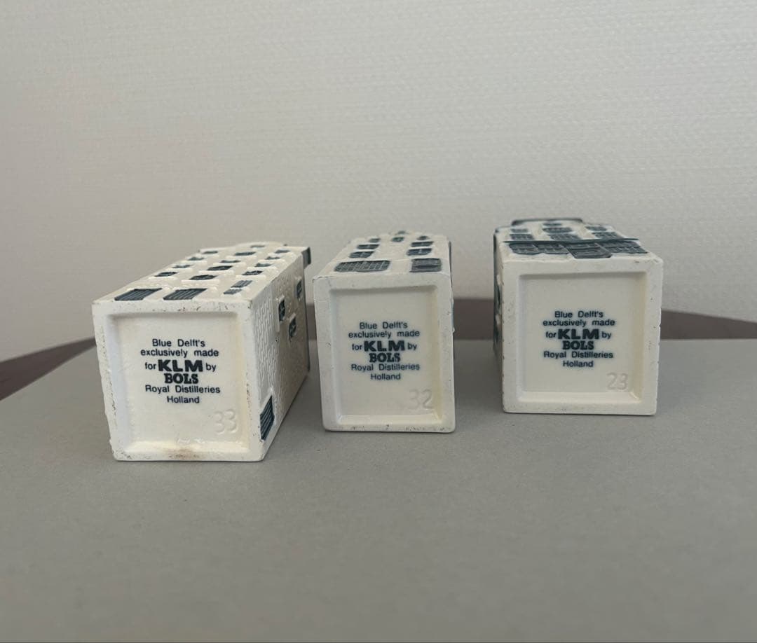 KLMオランダ航空 デルフト焼きミニチュアハウス 3個 - メルカリ