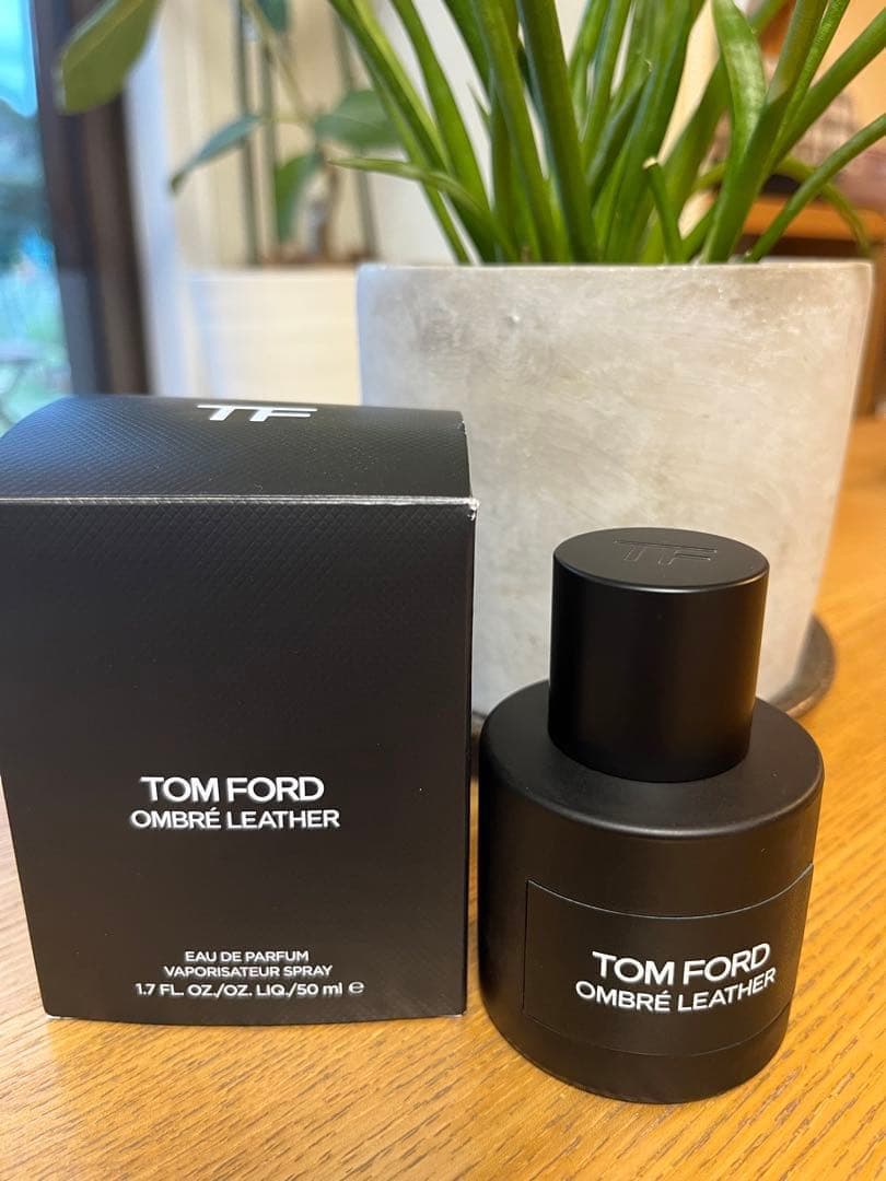 TOM FORD トムフォード オンブレ レザー EDP 100ml Celes (セレス) | Tom Ford – Eau d'Ombré Leather (トムフォード