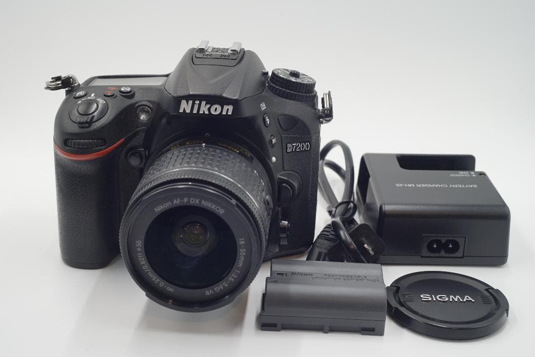 美品　Nikon D7200、NIKKOR AF-P 18-55mm nikon-d7200-18-140mm-af-p-70-