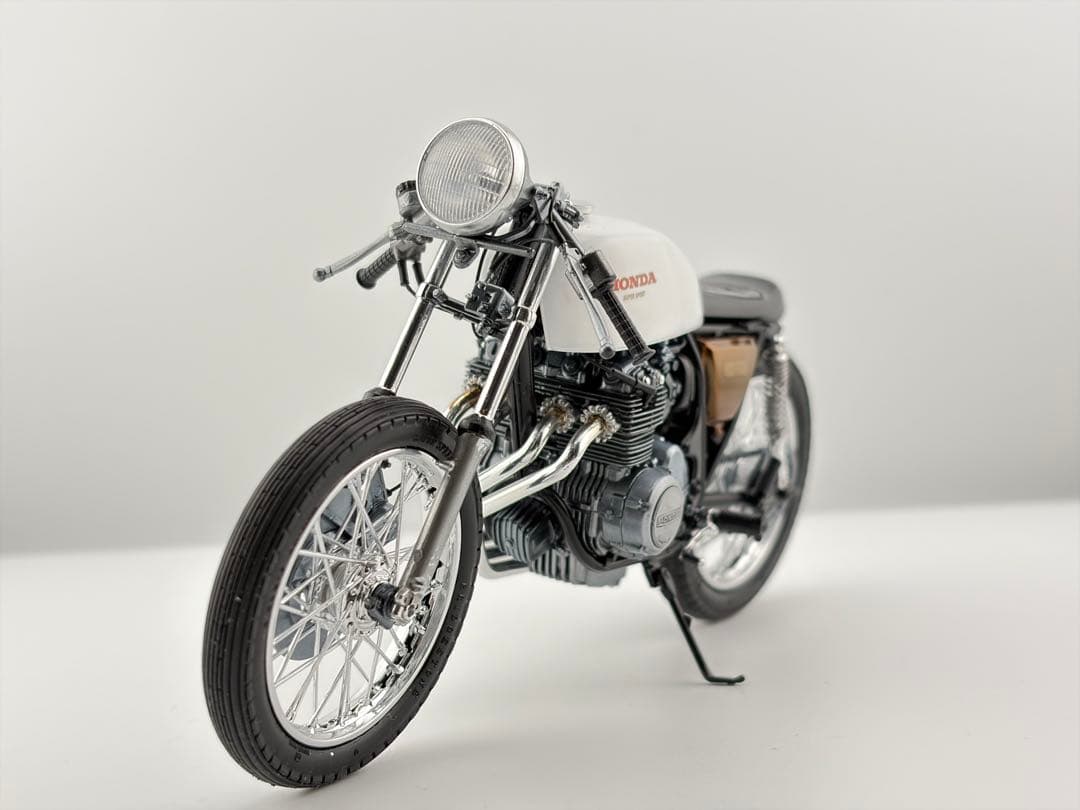 アオシマ 1/12 ホンダ CB400FOUR カスタム 塗装済 完成品 - メルカリ