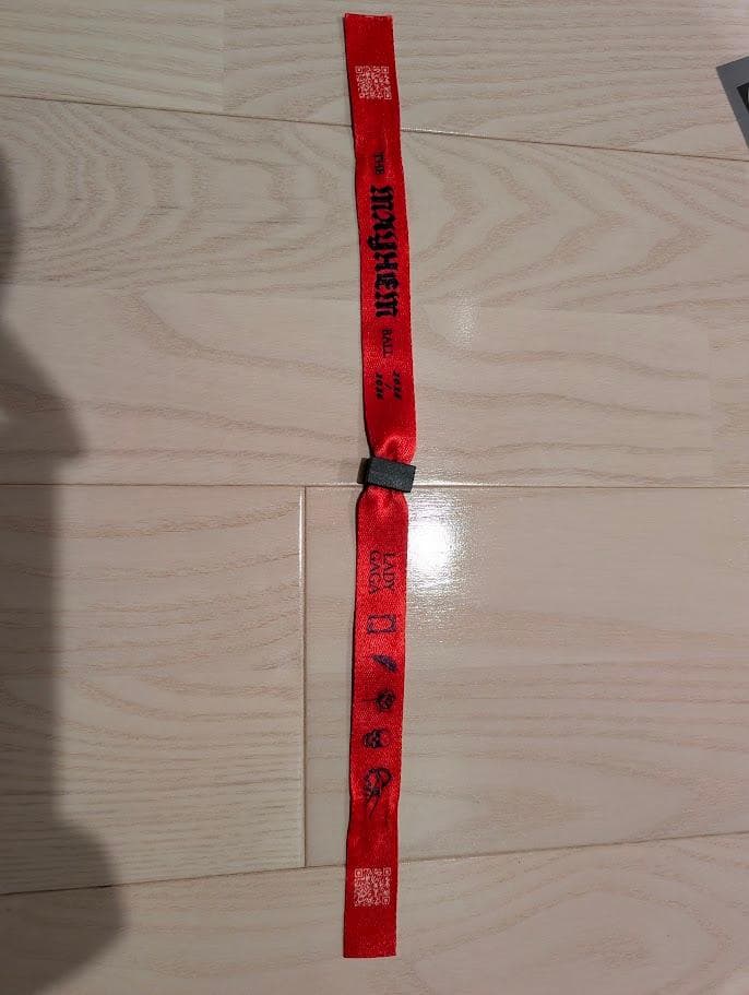 新品】Lady Gaga VIP GOLD MERCH 2026レディガガ - メルカリ