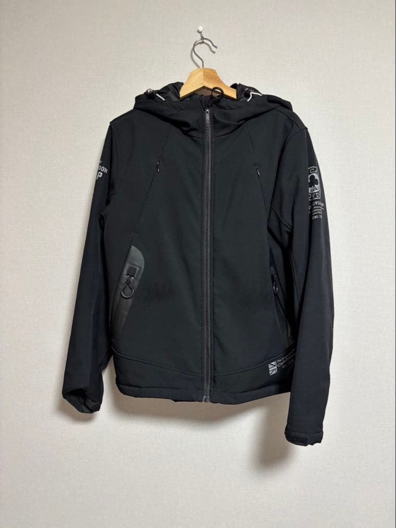 エースカフェロンドン冬用ソフトシェルライディングジャケット エースカフェロンドン 秋冬 防風ジャケット バイク ウェア 超撥水