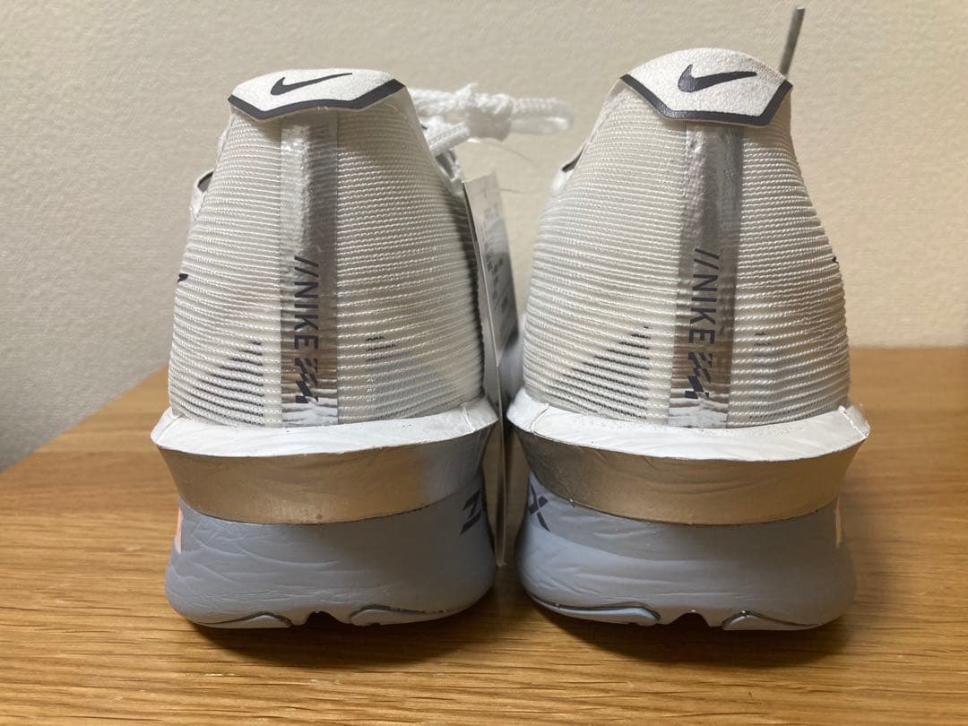 新品未使用 ナイキ ズームX ヴェイパーフライ ネクスト% 4 27.5cm