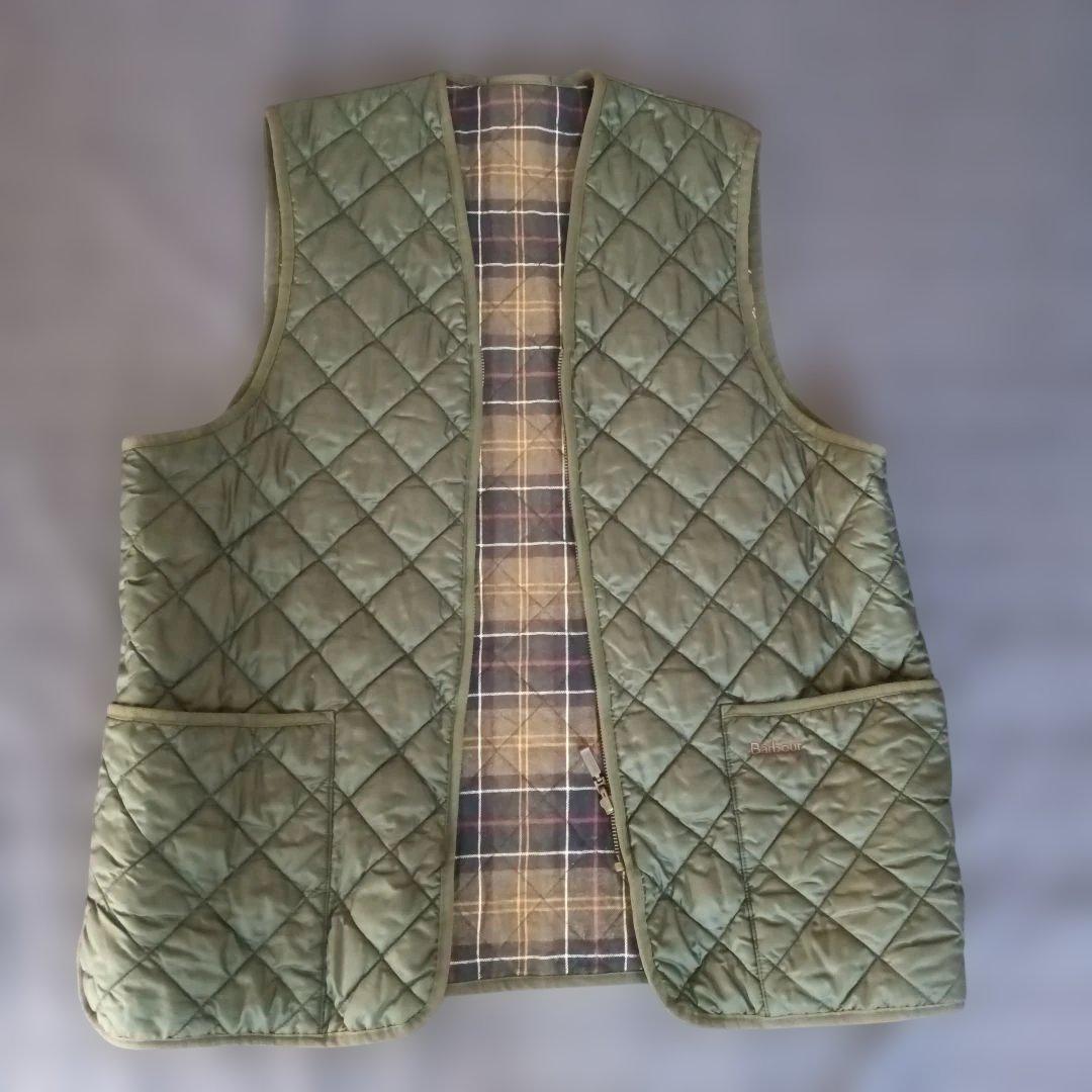 Barbour キルティングベスト サイズ44 グリーン Barbour（バブアー） キルティングベスト LARGE BOX QUILTED LINER