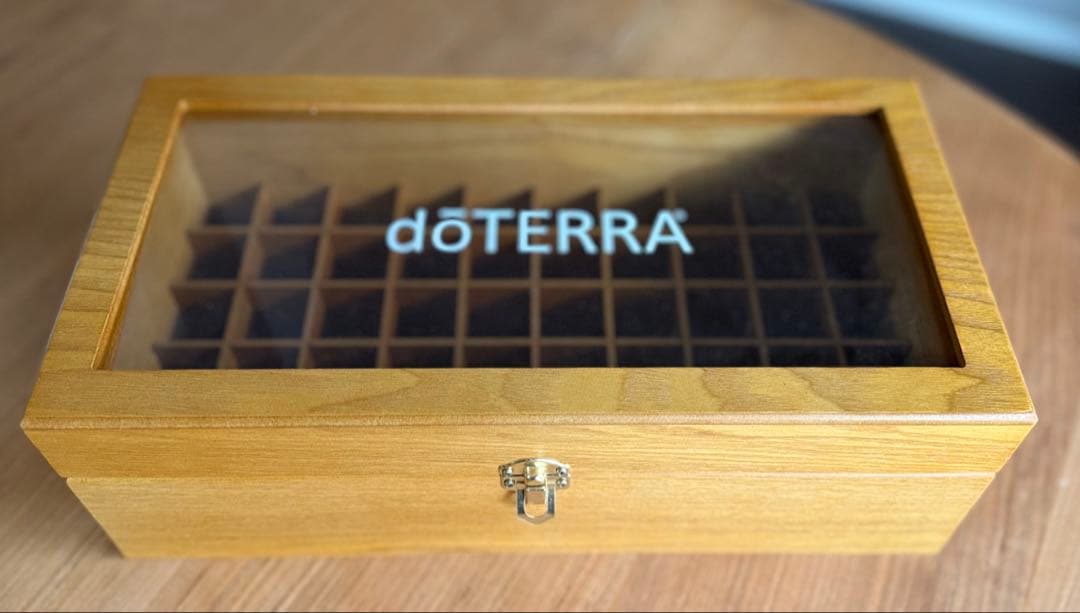 ドテラ 【正規品】木箱 ウッドボックス50本収納 - メルカリ