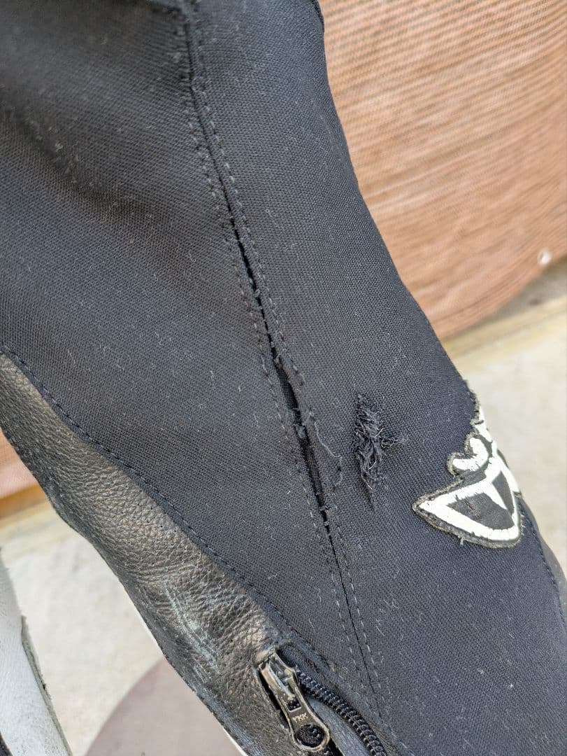 なべライダー様BERIK 2.0 ブラック/ホワイト革ツナギ - メルカリ